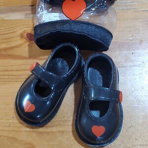 American Girl Fit Black Heart Rugged Trail Shoes & Purse